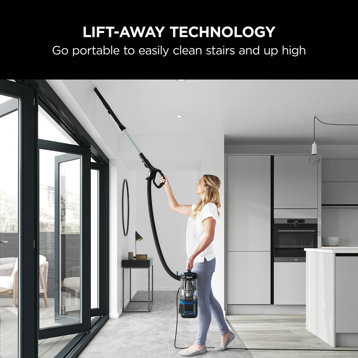 Shark Corded Upright Vacuum Cleaner 1.1L with Lift-Away Technology, LED Headlights, Anti-Allergen, 8m Cord, 750W, Crevice