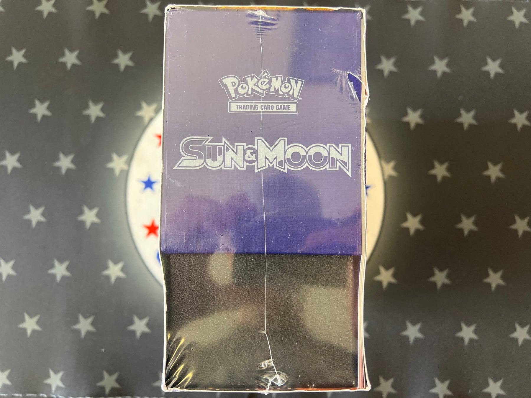 Pokemon Sun & Moon Elite Trainer Box [Lunala] *Small Tear*